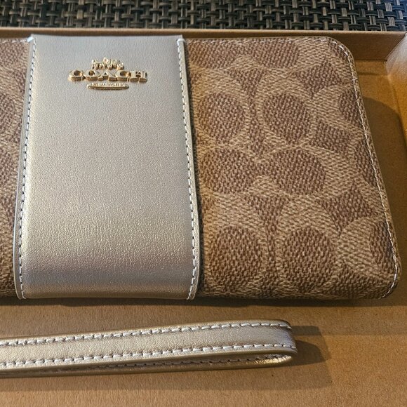 Coach Long Zip Around Wallet In Signature Canvas - Boxed - NWT - Picture 3 of 13